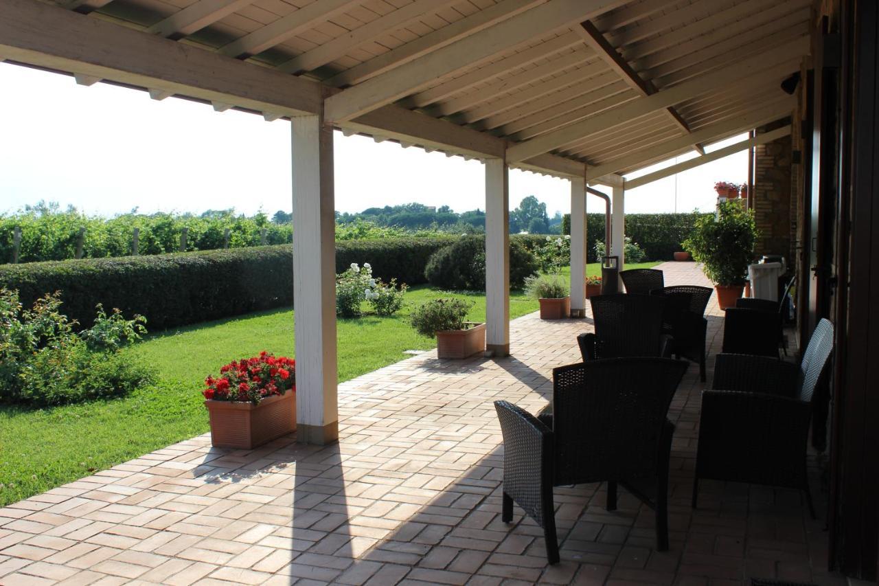 Il Casale Degli Ulivi - Agriturismo - Tenimenti Leone Lanuvio Bagian luar foto