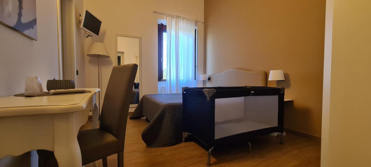 Il Casale Degli Ulivi - Agriturismo - Tenimenti Leone Lanuvio Bagian luar foto