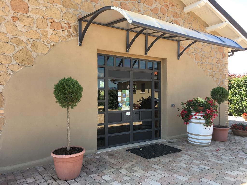 Il Casale Degli Ulivi - Agriturismo - Tenimenti Leone Lanuvio Bagian luar foto