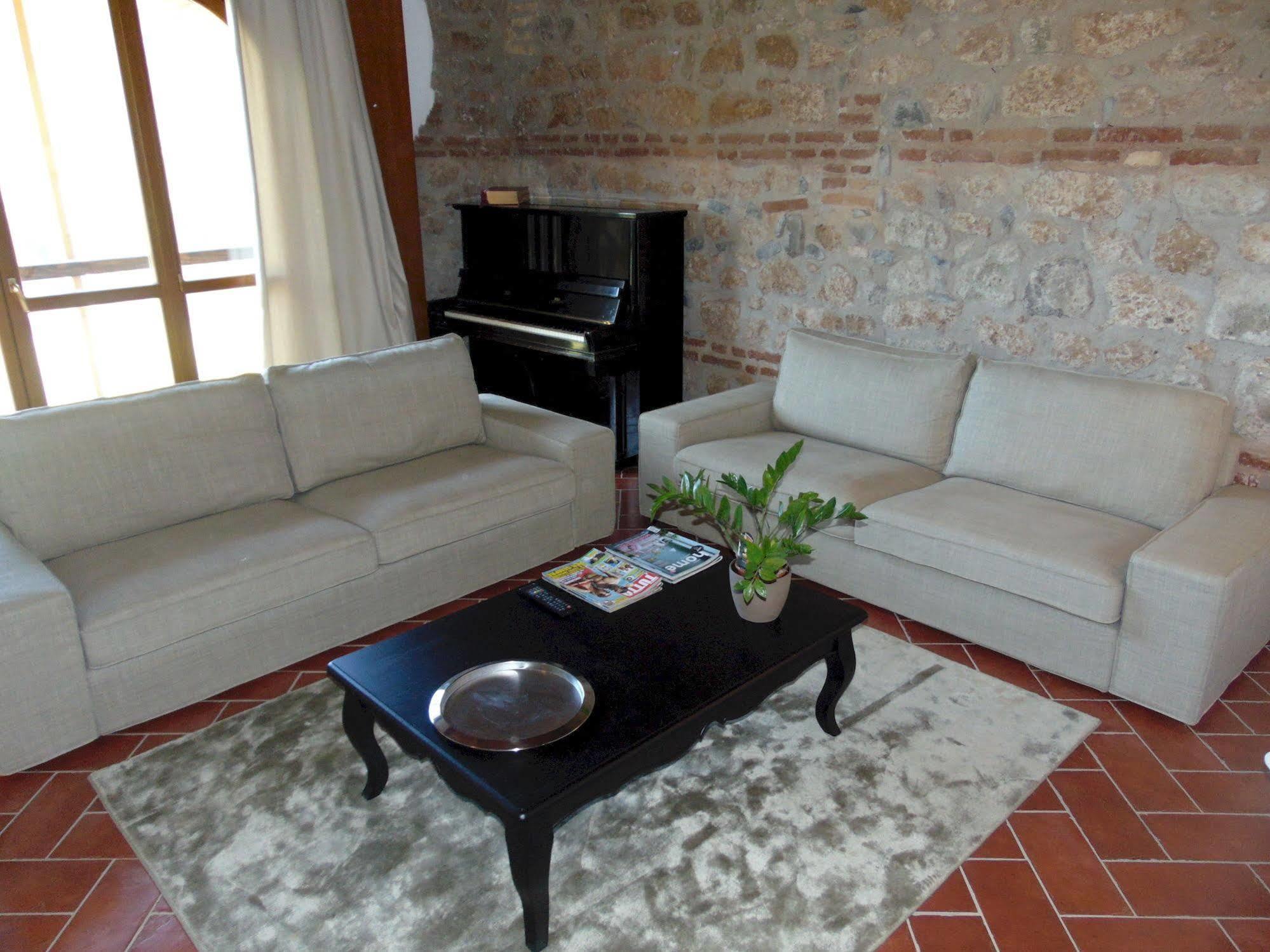 Il Casale Degli Ulivi - Agriturismo - Tenimenti Leone Lanuvio Bagian luar foto
