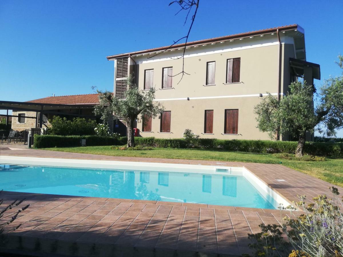 Il Casale Degli Ulivi - Agriturismo - Tenimenti Leone Lanuvio Bagian luar foto